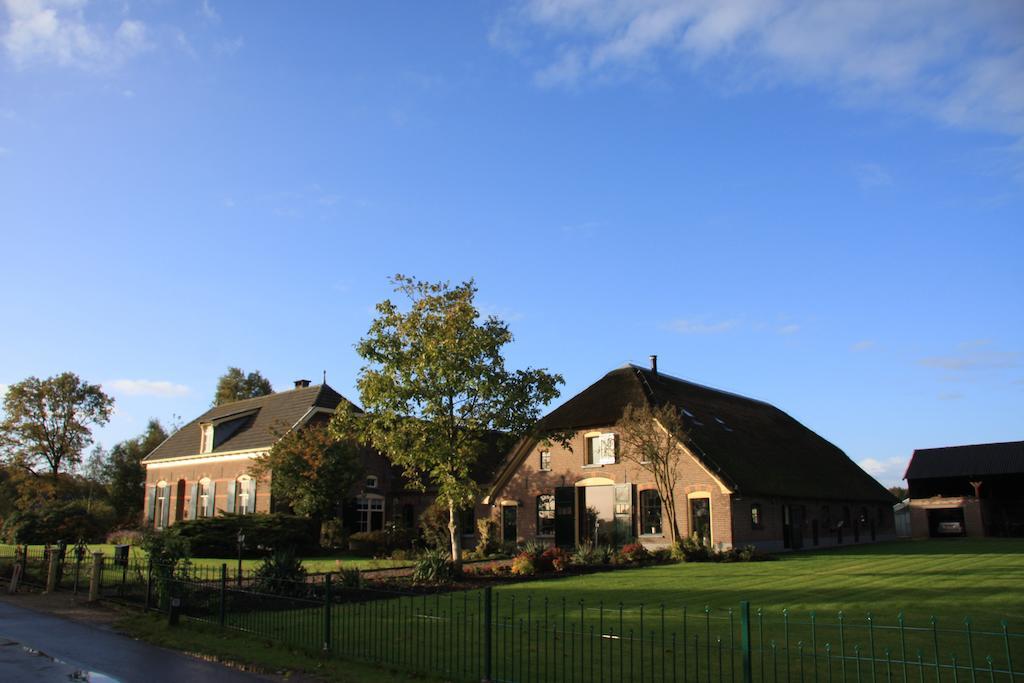 De Aze Bed & Breakfast Terwolde Bagian luar foto